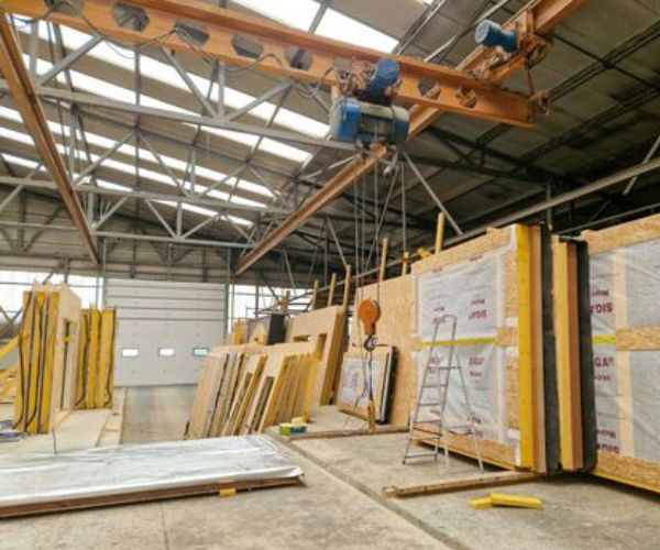 atelier-fabrication-panneaux-maison-bois-doxar-france.jpg